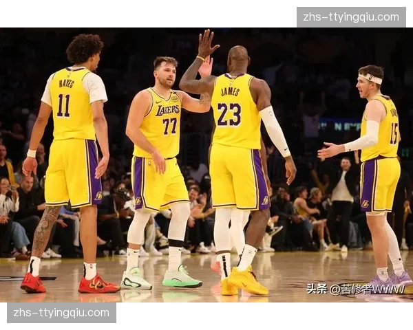 雷迪克防守反击转换效率突出 湖人利用失误得分成八连胜关键胜负手